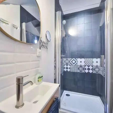 Velours 4 & Jacuzzi Διαμέρισμα
